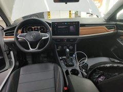 Volkswagen Bora 200TSI DSG Comfort Pro - ფოტო 10