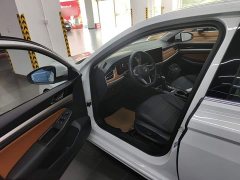Volkswagen Bora 200TSI DSG Comfort Pro - ფოტო 16