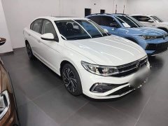 Volkswagen Bora 200TSI DSG Comfort Pro - ფოტო 4