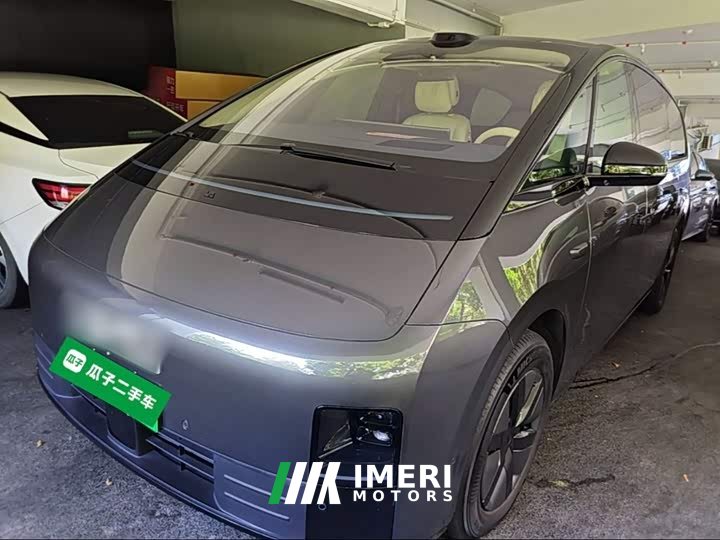 Li Auto MEGA Home Family Edition - ავტომობილი ჩინეთიდან