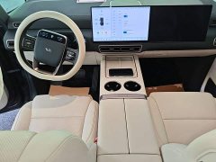 Li Auto MEGA Home Family Edition - ფოტო 10