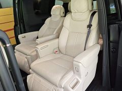 Li Auto MEGA Home Family Edition - ფოტო 17
