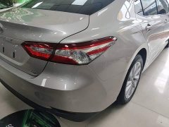 Toyota Camry 2.0L GVP Leading Edition - ფოტო 8