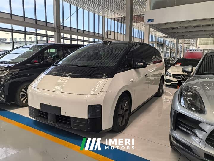Li Auto Li Xiang MEGA 2024 Ultra - ავტომობილი ჩინეთიდან