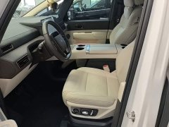 Li Auto Li Xiang MEGA 2024 Ultra - ფოტო 15