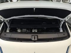 Li Auto Li Xiang MEGA 2024 Ultra - ფოტო 20