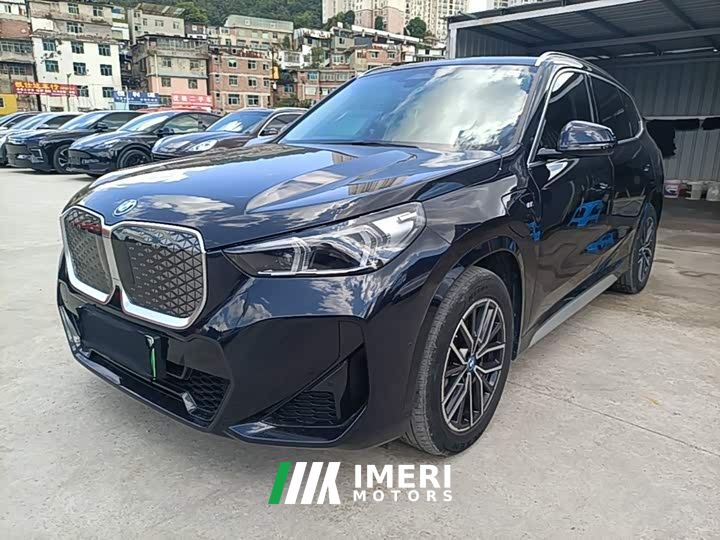 BMW iX1 eDrive25L M Sport Package