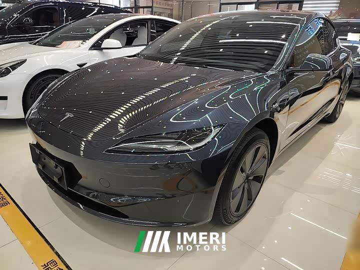 Tesla Model 3 Rear-Wheel Drive