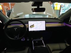 Tesla Model Y Standard Range RWD - ფოტო 10