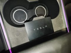 Tesla Model Y Standard Range RWD - ფოტო 9