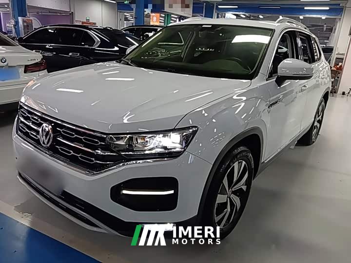 Volkswagen Taos 330TSI FWD Luxury Smart Connect Edition