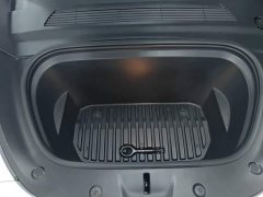 Tesla Model Y Long Range All-Wheel Drive - ფოტო 20