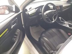 SAIC MG i5 2021 Facelift 1.5L CVT Diamond Edition - ფოტო 16