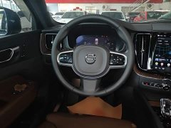 Volvo XC60 B5 AWD Smart Remote Luxury Edition - ფოტო 11