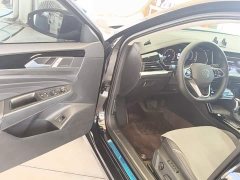 Volkswagen Passat 330TSI Starry Sky Elite - ფოტო 16