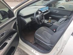 Hyundai EO Yige Two-Wheel Drive TECH 64.2kWh - ფოტო 16