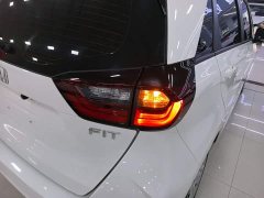Honda Fit 1.5L CVT Sport Edition - ფოტო 8