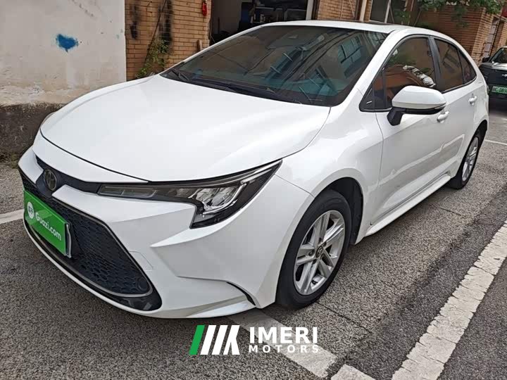 Toyota Corolla 1.8L CVT Luxury - ავტომობილი ჩინეთიდან