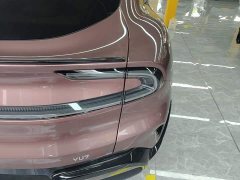 Xiaomi YU7 Four-Wheel Drive Max Edition - ფოტო 8