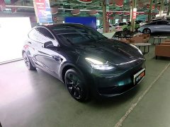 Tesla Model Y Rear-Wheel Drive - ფოტო 4
