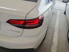 Volkswagen Lavida Facelift 1.5L Automatic Deyi Edition - ფოტო 8