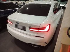 BMW 3 Series 325Li M Sport Package - ფოტო 7