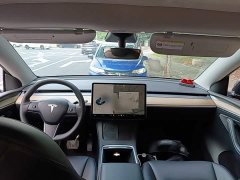 Tesla Model Y Standard Range RWD - ფოტო 10
