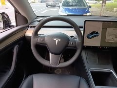 Tesla Model Y Standard Range RWD - ფოტო 11