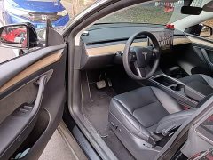 Tesla Model Y Standard Range RWD - ფოტო 16
