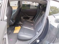 Tesla Model Y Standard Range RWD - ფოტო 17