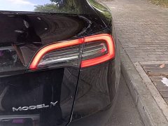 Tesla Model Y Standard Range RWD - ფოტო 8