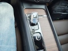 Volvo XC60 B5 AWD Smart Remote Luxury Edition - ფოტო 14