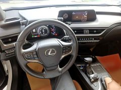 Lexus UX 2020 260h Explorer Fun Edition - ფოტო 10
