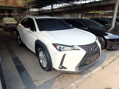 Lexus UX 2020 260h Explorer Fun Edition - ფოტო 4