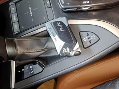 Lexus UX 2020 260h Explorer Fun Edition - ფოტო 9