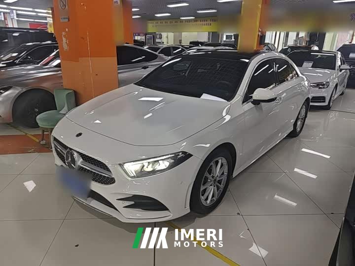Mercedes-Benz A-Class Facelift A 200 L Sport Sedan Fashion Edition