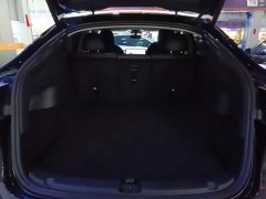 Tesla Model Y Long Range All-Wheel Drive - ფოტო 19