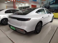 Geely Galaxy Xingyao 8 2025 60km EM-i Luxury Comfort Edition - ფოტო 7