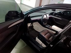 Tesla Model Y Rear-Wheel Drive - ფოტო 16