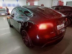Tesla Model Y Rear-Wheel Drive - ფოტო 5