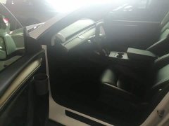 Tesla Model Y Long Range All-Wheel Drive - ფოტო 16