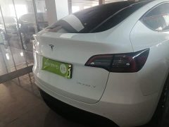 Tesla Model Y Long Range All-Wheel Drive - ფოტო 6