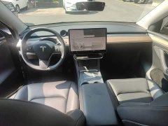 Tesla Model Y Long Range All-Wheel Drive - ფოტო 10