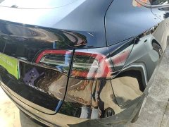 Tesla Model Y Long Range All-Wheel Drive - ფოტო 8