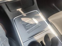 Tesla Model Y Long Range All-Wheel Drive - ფოტო 9