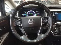 Honda Odyssey 2.0L Sharp Premium Edition - ფოტო 11