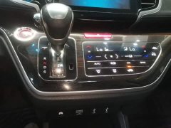 Honda Odyssey 2.0L Sharp Premium Edition - ფოტო 14