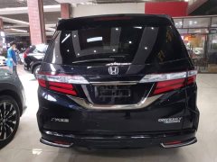 Honda Odyssey 2.0L Sharp Premium Edition - ფოტო 6