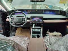 Lincoln Explorer 2.0T AWD Premium - ფოტო 10