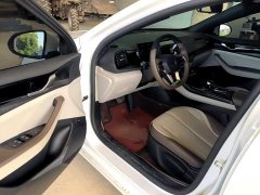BYD Qin PLUS 2024 Glory Edition DM-i 55KM Leading - ფოტო 16
